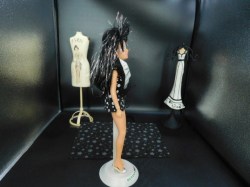 JEM BLACK HAIR SIDE